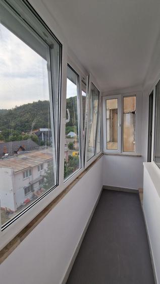 Garsonieră decomandată în Central