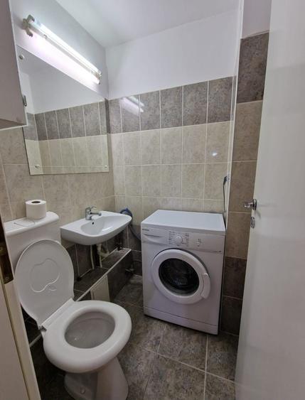 Apartament cu 3 camere decomandat în Plopilor