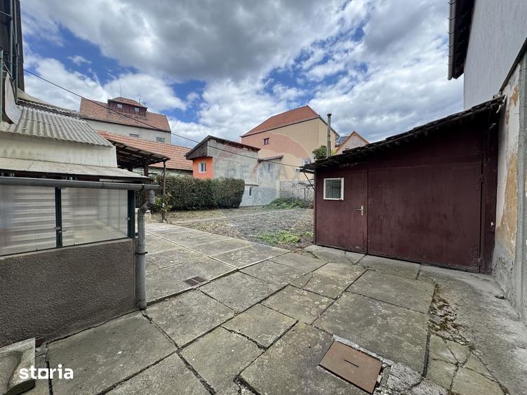 Casă cu 4 camere cu Teren 457 Mp în Ultracentral