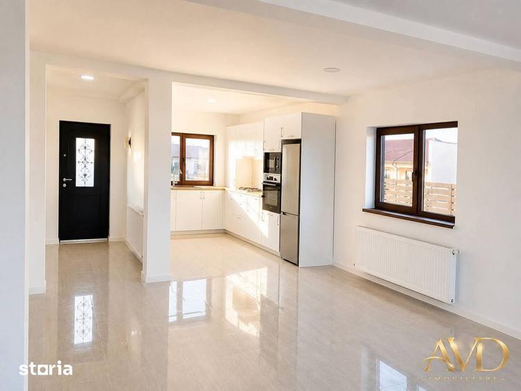 Casă cu 4 camere cu Teren 250 Mp în Tărlungeni