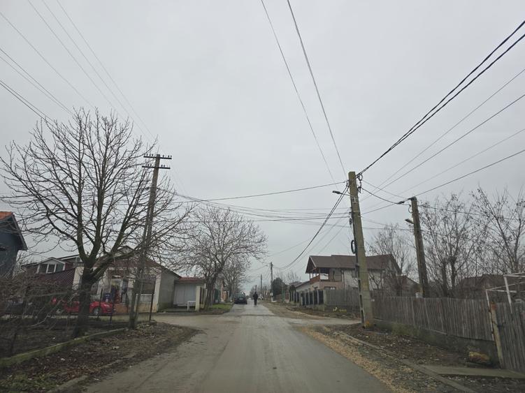Teren Construcții intravilan de 2000 mp, în Tuzla