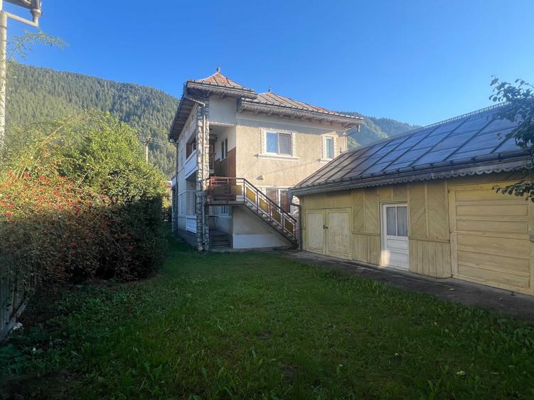 Casă cu 4 camere în Bicaz-Chei