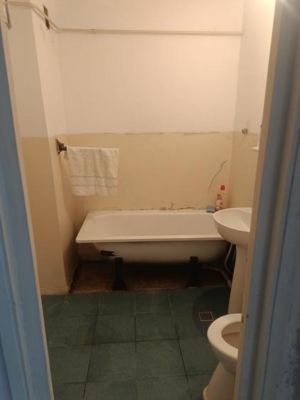 Apartament cu 2 camere decomandat în Narcisa