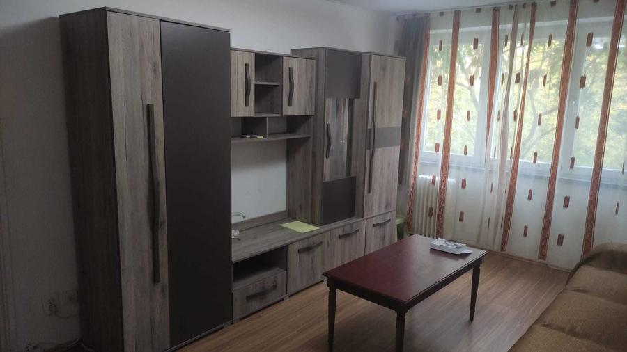 Apartament cu 2 camere semidecomandat în Vatra Luminoasă