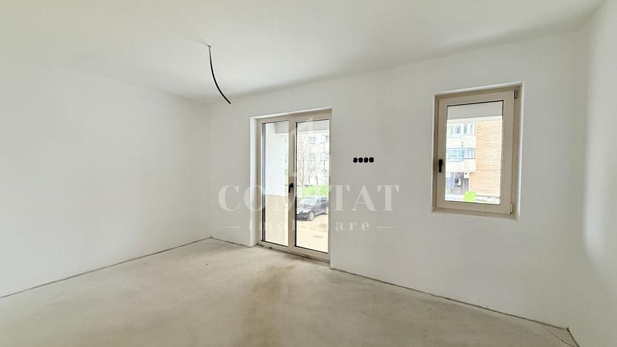 Apartament cu 2 camere semidecomandat în Mărăști