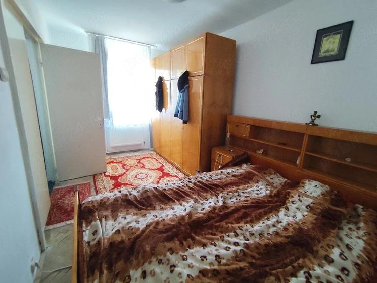 Apartament cu 2 camere nedecomandat în Central