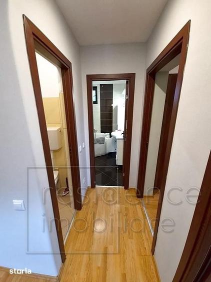 Apartament cu 3 camere semidecomandat în Europa
