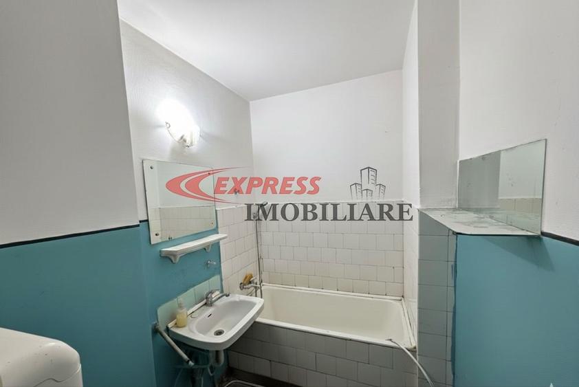 Apartament cu 2 camere semidecomandat în Titan