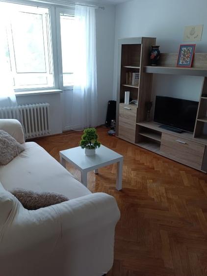 Apartament cu 2 camere decomandat, mobilat în Berceni