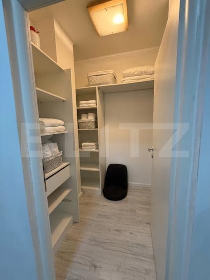 Apartament cu 2 camere decomandat, mobilat în Pietroasa