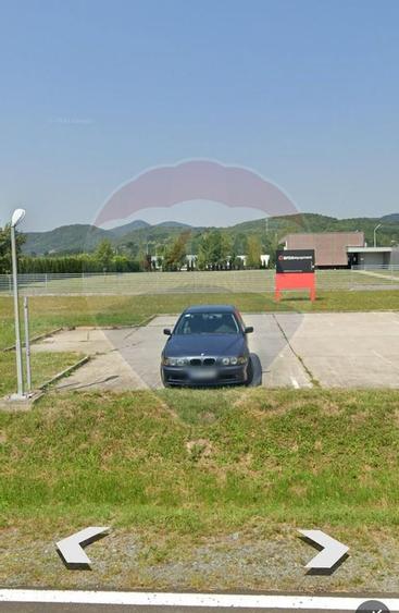 Spațiu comercial, de 2,600 mp, în Tăuții-Măgherăuș