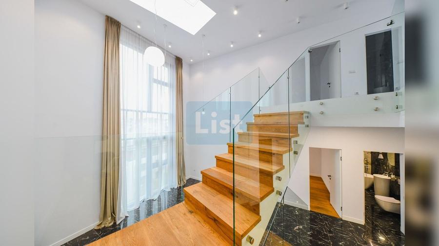Apartament cu 5 camere semidecomandat în Gheorgheni