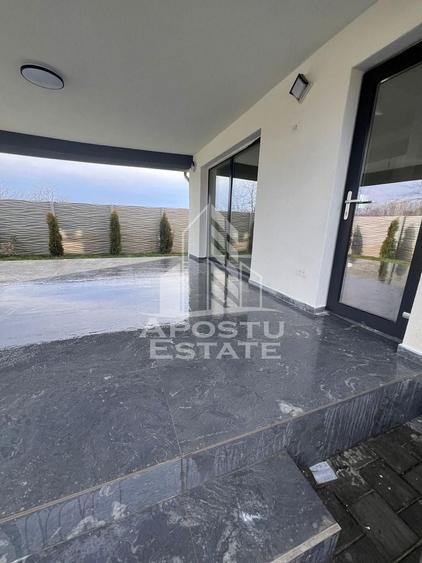 Duplex cu 3 camere cu Canalizare în Central