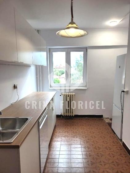 Apartament cu 3 camere decomandat în Dorobanți