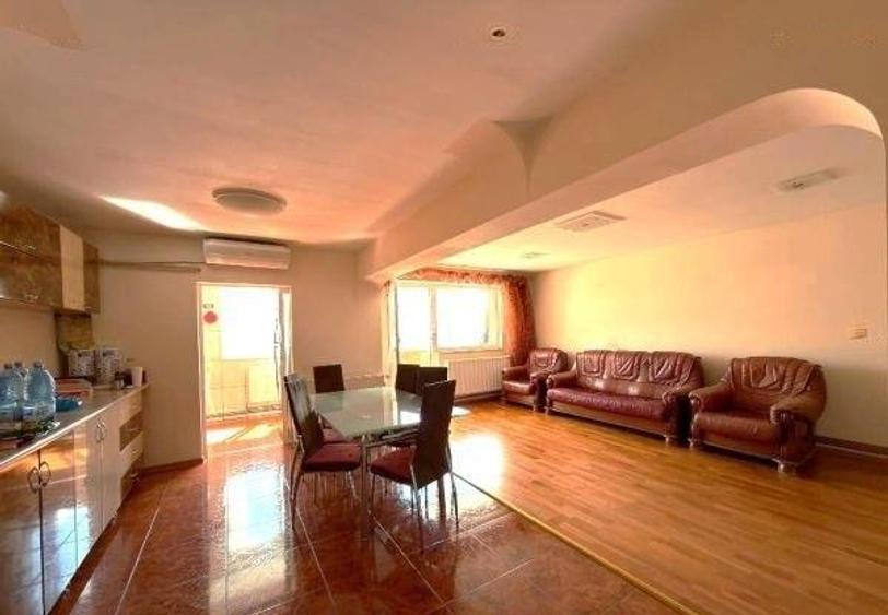 Apartament cu 3 camere decomandat, mobilat în Călărași