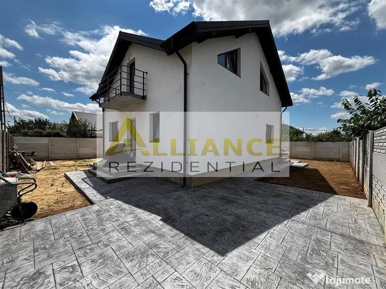Casă cu 4 camere cu Teren 400 Mp în Berceni