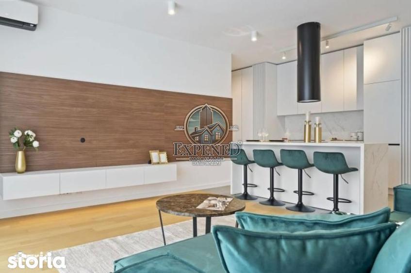 Apartament cu 2 camere semidecomandat în Văcăresti