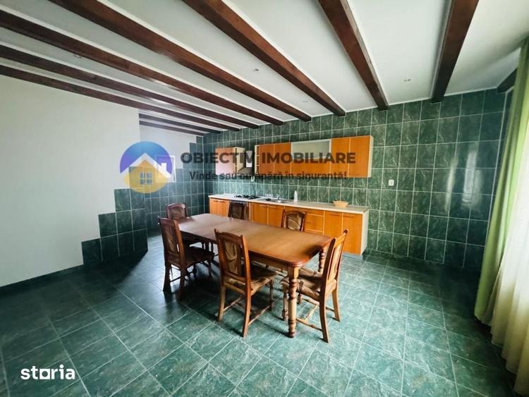 Casă cu 4 camere cu Teren 1376 Mp în Borca