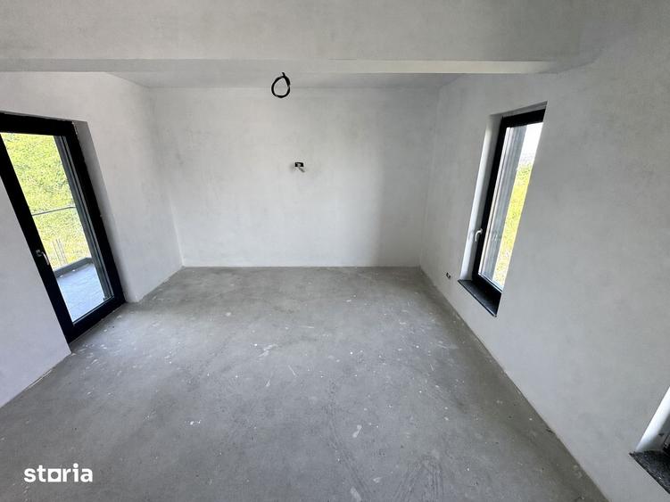 Casă cu 4 camere cu Teren 450 Mp în Ciurea