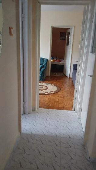 Apartament cu 2 camere semidecomandat în Micro 19