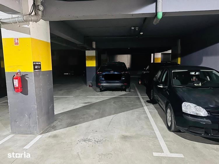 Apartament cu 3 camere semidecomandat, mobilat în Dămăroaia
