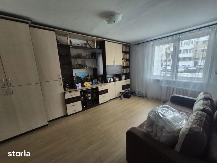 Apartament cu 2 camere, mobilat în Precista