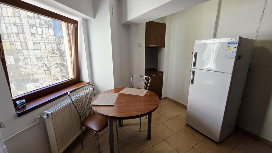 Apartament cu 2 camere decomandat, mobilat în Unirii