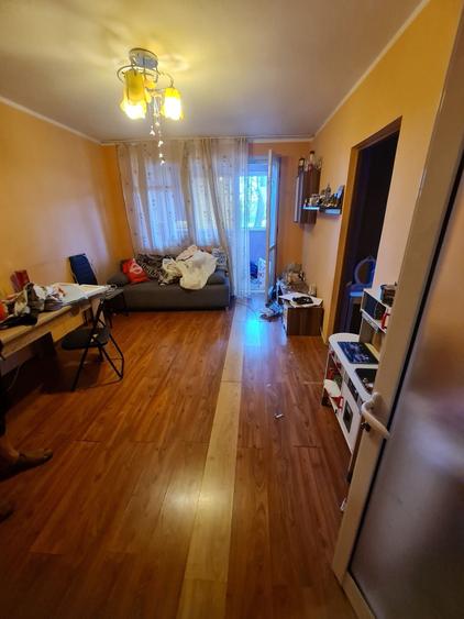 Apartament cu 2 camere în Micro 17