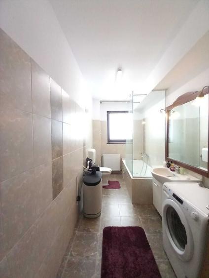 Apartament cu 4 camere în Băneasa