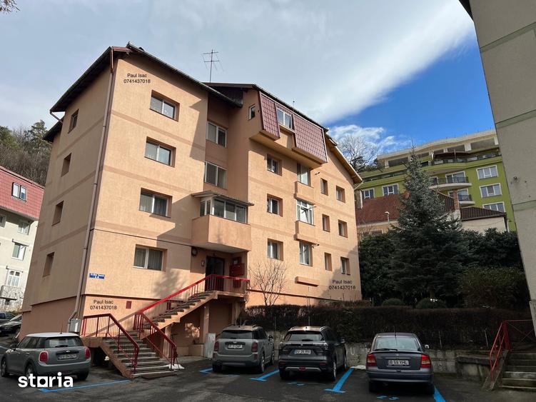 Apartament cu 3 camere, mobilat în Central