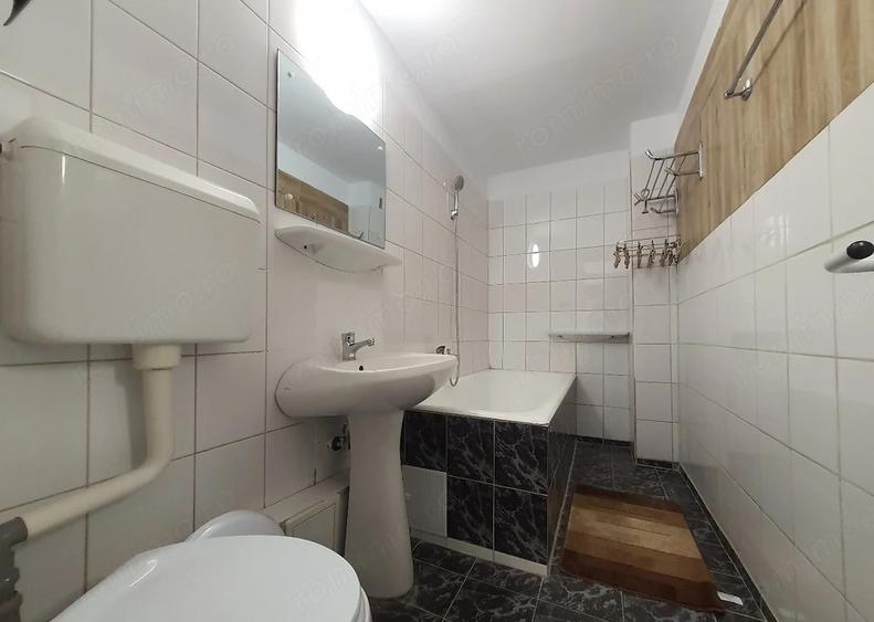 Apartament cu 4 camere decomandat, mobilat în Timpuri Noi
