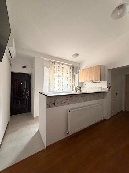 Apartament cu 2 camere semidecomandat în Budiului