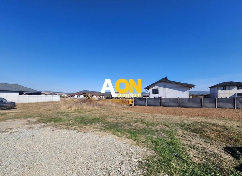 Teren Construcții intravilan de 413 mp, în Micești