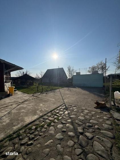 Casă cu 4 camere cu Teren 1400 Mp în Central