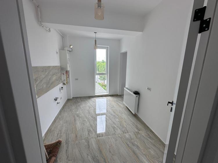 Apartament cu 2 camere decomandat în Vitan