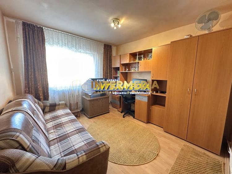 Apartament cu 2 camere decomandat, mobilat în Ampoi 2
