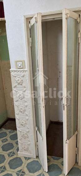 Apartament cu 2 camere circular în Micro 17