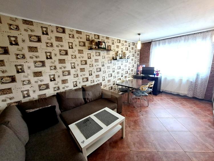 Apartament cu 2 camere decomandat, mobilat în Triaj