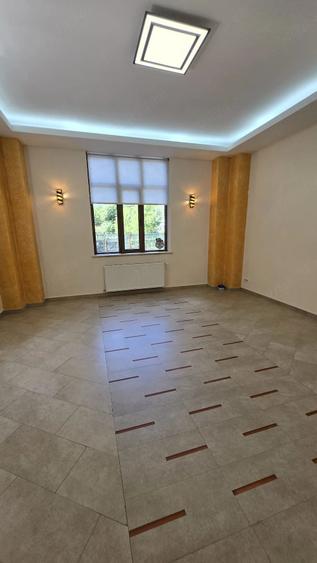 Casă cu Teren 50 Mp în Cotroceni