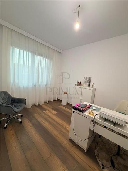Duplex cu 5 camere cu Canalizare în Moșnița Veche