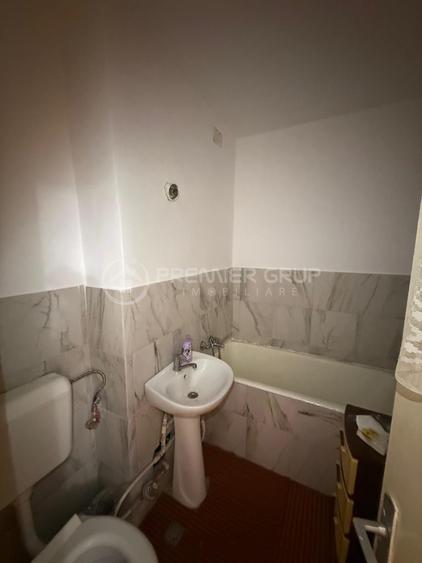 Garsonieră decomandată în Podu Roș
