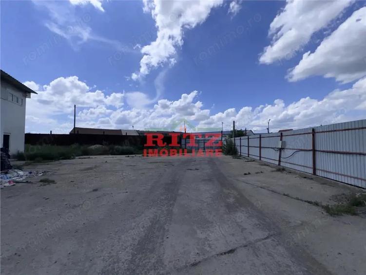 Spațiu comercial, de 354 mp, în Crișan