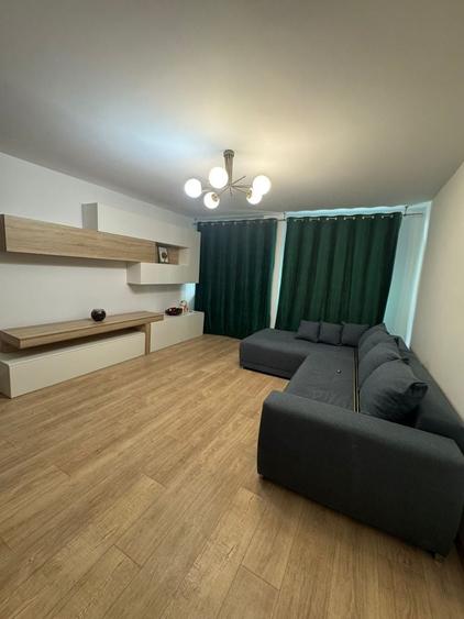 Apartament cu 3 camere decomandat în Popoveni