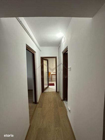Apartament cu 3 camere decomandat în Dacia