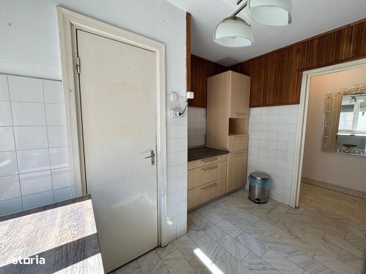 Apartament cu 3 camere în Spitalul Județean