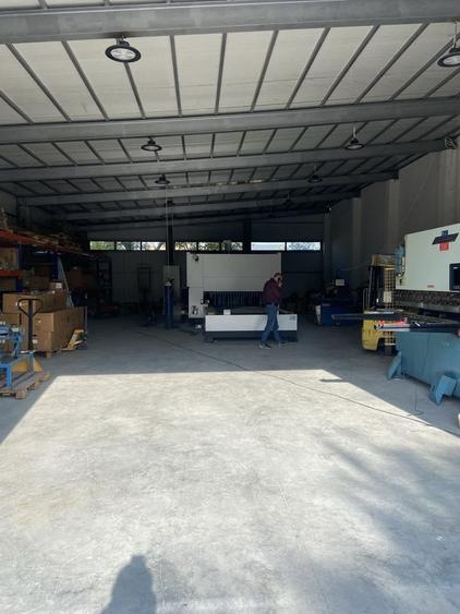 Spațiu comercial, de 710 mp, în Șerbănești
