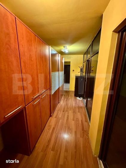 Apartament cu 3 camere în Decebal
