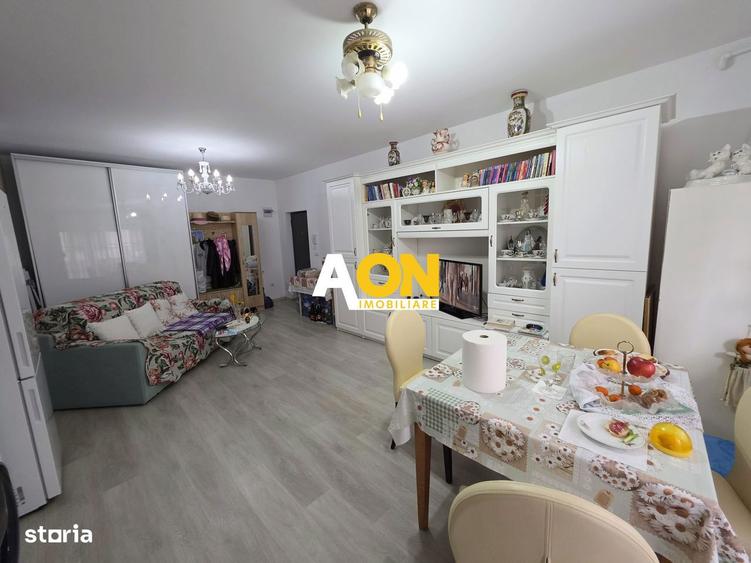 Apartament cu 3 camere, mobilat în Micești