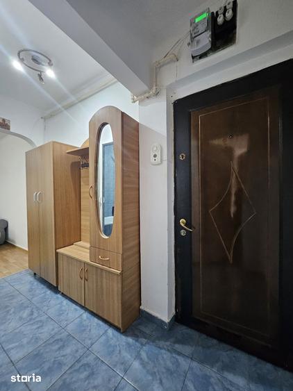 Apartament cu 3 camere nedecomandat în Central