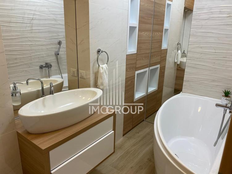 Apartament cu 4 camere decomandat, mobilat în Plopilor